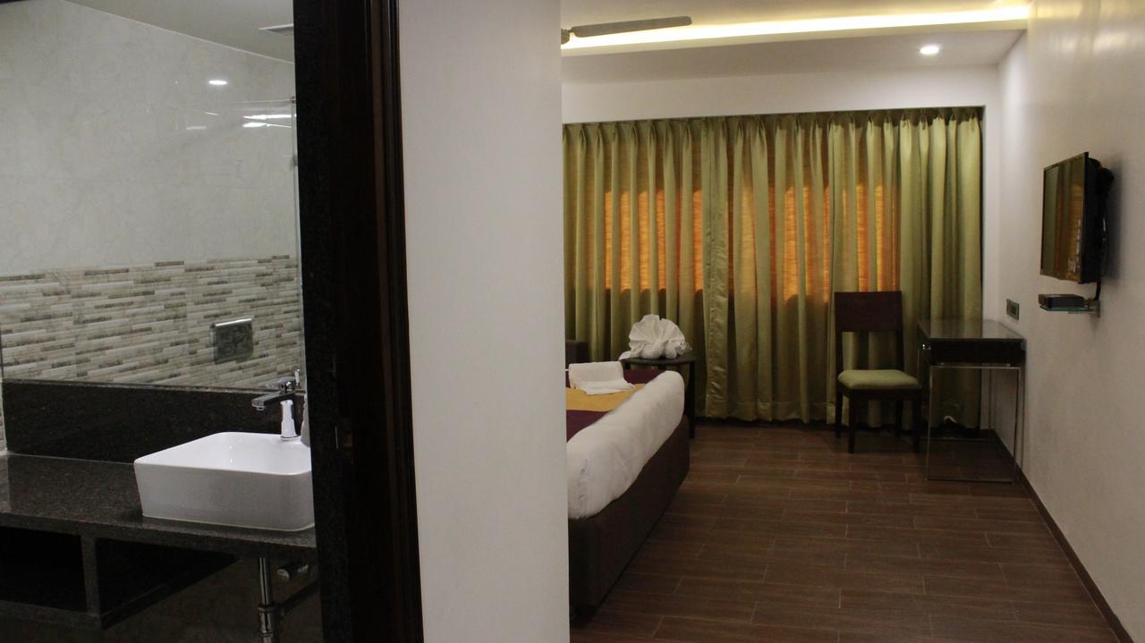 Hotel Ajantha Evergreen Vijayawada Luaran gambar