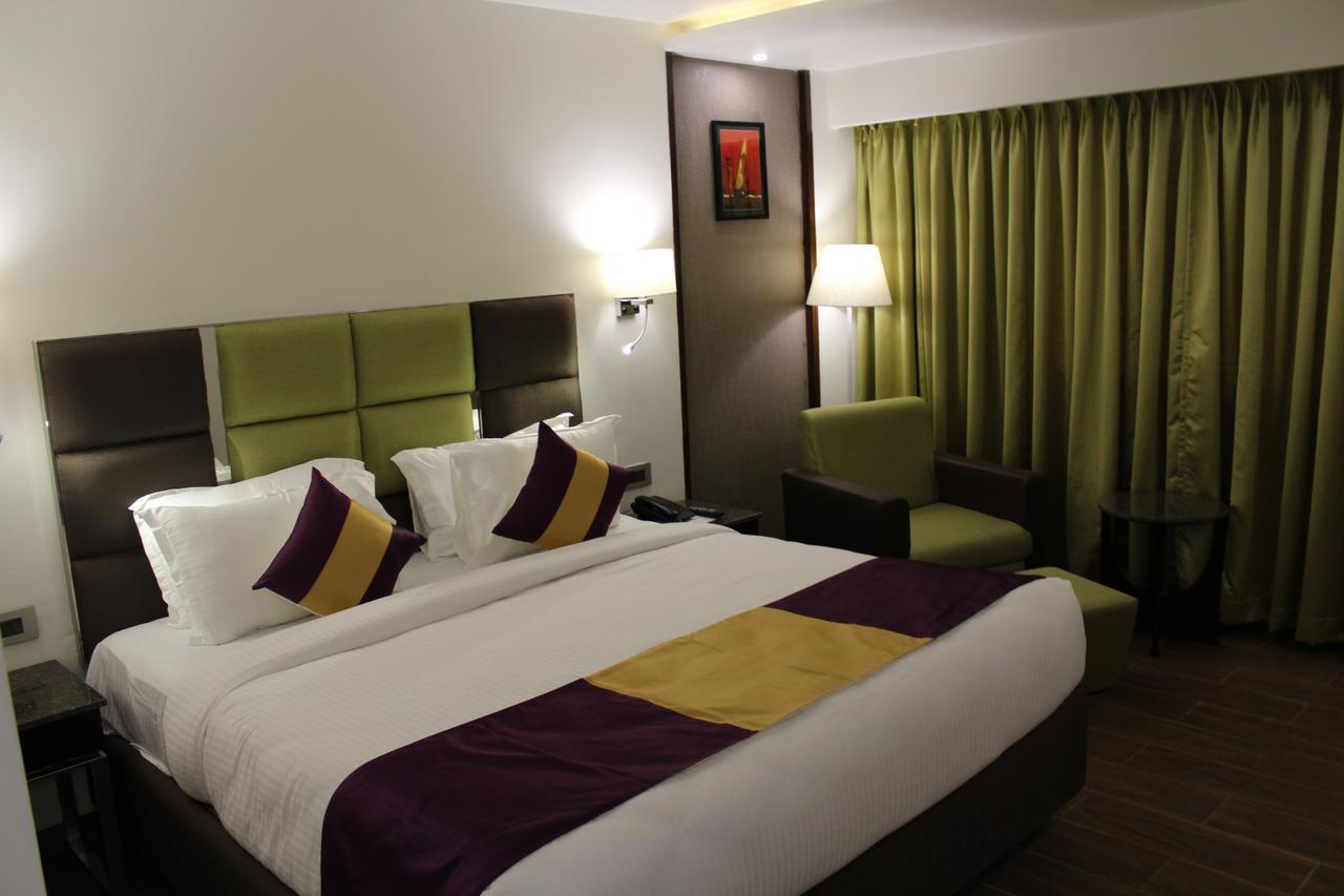 Hotel Ajantha Evergreen Vijayawada Luaran gambar