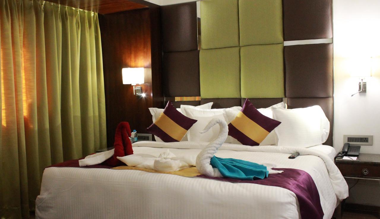 Hotel Ajantha Evergreen Vijayawada Luaran gambar